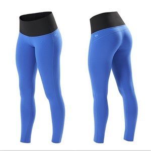 2/$30🍑 RYU Apparel Ink Blue Tough Tight Leggings